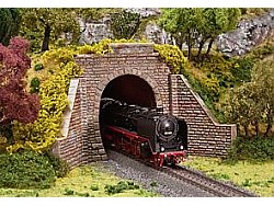 Tunelový portál pro parní a elektrické lokomotivy + bočnice