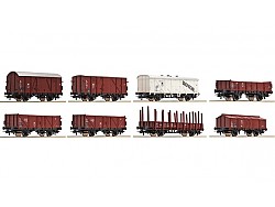 Set osmi nákladních vagónů DR