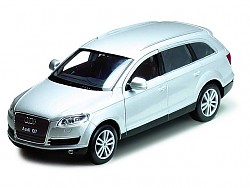  Audi Q 7 stříbrné
