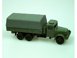 1952 T111 R vojenský s plachtou/Military truck 
